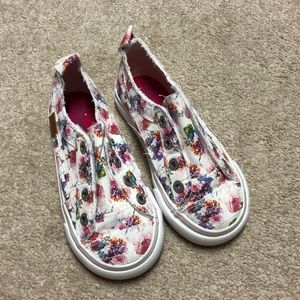 NWOT Blowfish Malibu Kids Girls Shoes Flowers Size 10